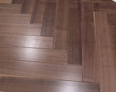 Sàn Gỗ Walnut Xương Cá Herringbone 90 Độ