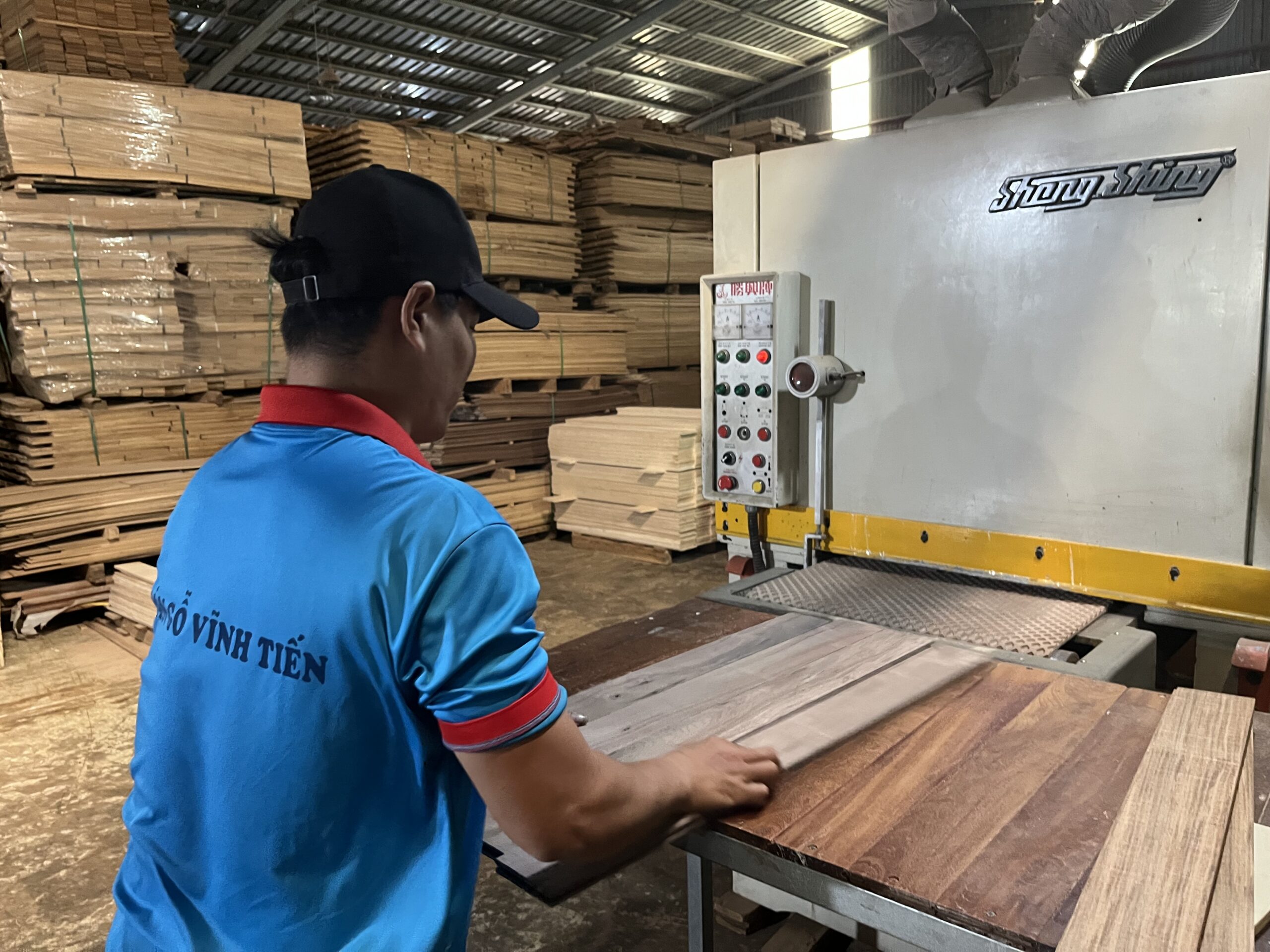 sàn gỗ Căm Xe TPHCM không chỉ là chọn vật liệu, mà còn là chọn một phong cách sống sàn gỗ Căm Xe TPHCM không chỉ là chọn vật liệu, mà còn là chọn một phong cách sống