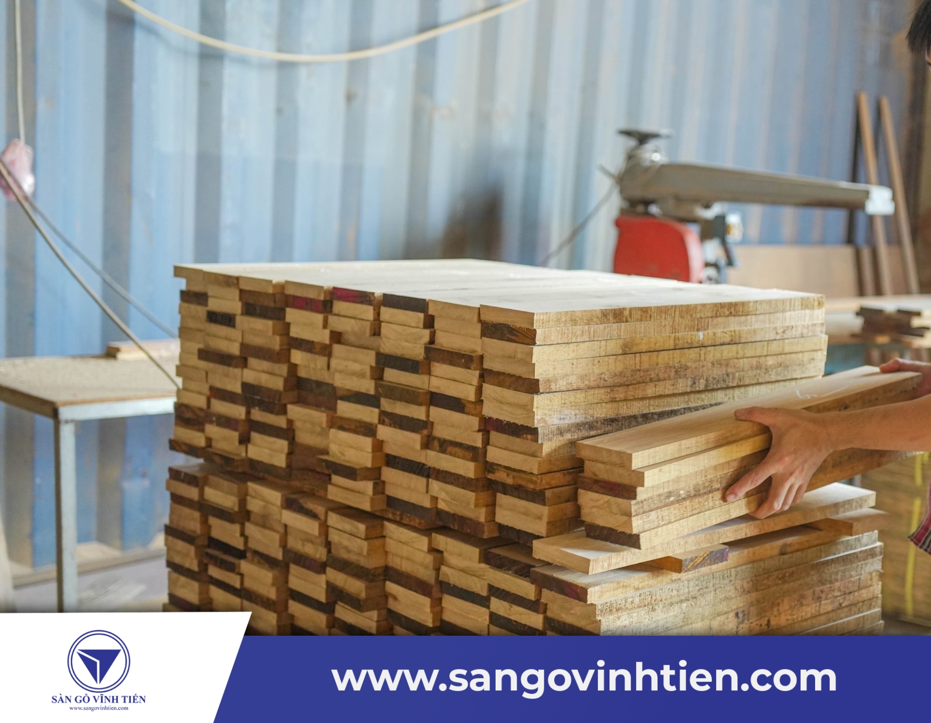 Các yếu tố ảnh hưởng đến việc báo giá ván sàn gỗ Teak 2025